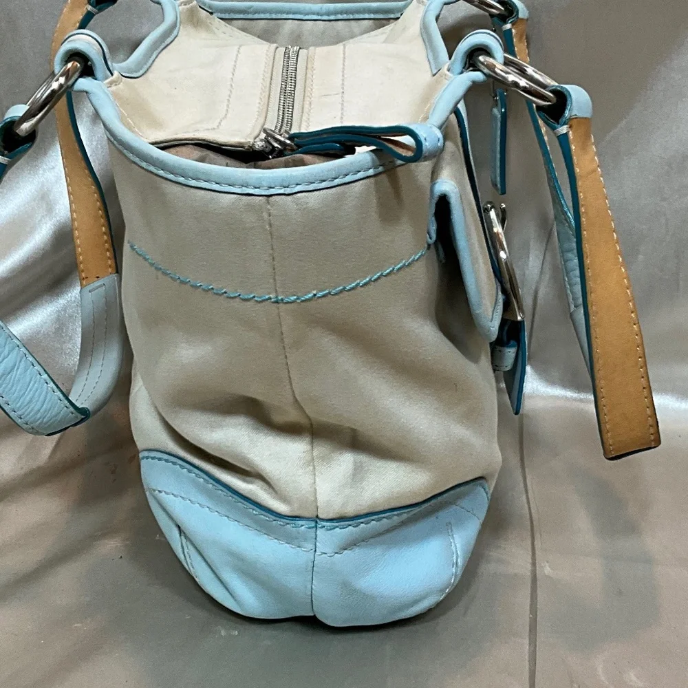 Vintage Coach handbag, beige material & baby blue leather. 10-H8Fa - Picture 8 of 12